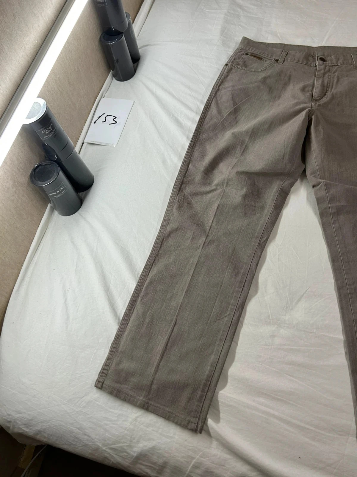 Jean wrangler coupe droite beige gris w36 L34 – photo 3
